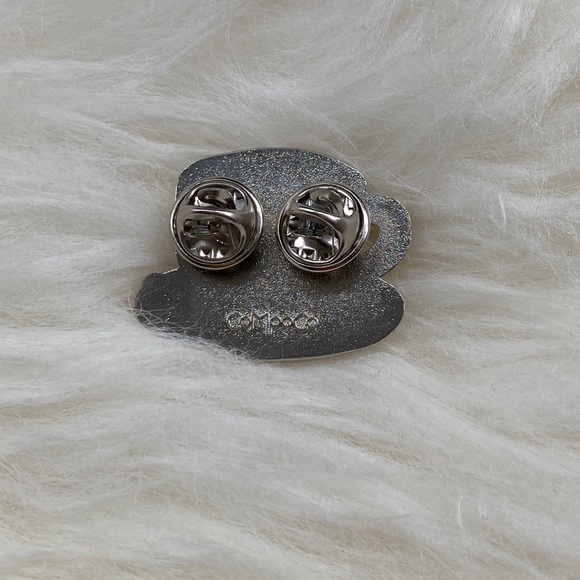 Enamel pin - Picture 4 of 4